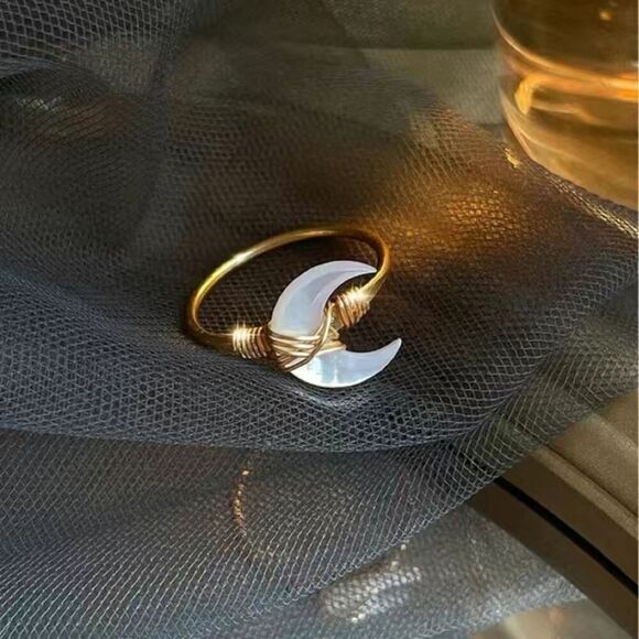 Exquisite Creative Simple Moon Decor Open Ring Bangle Adjustable - Picture 6 of 6